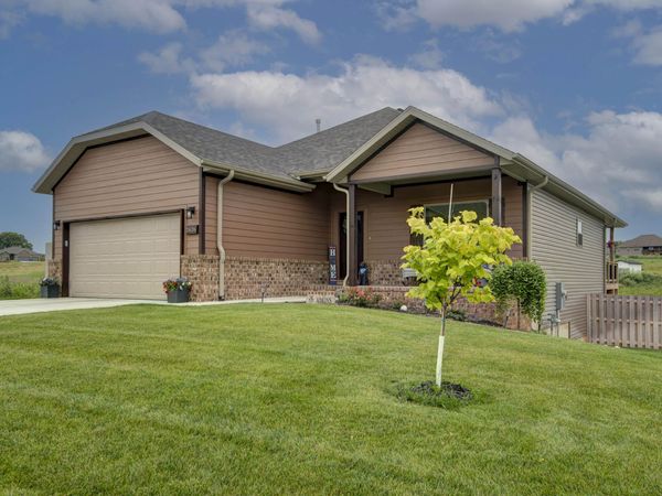 2626 W Fisherman Drive , Ozark, MO 65721