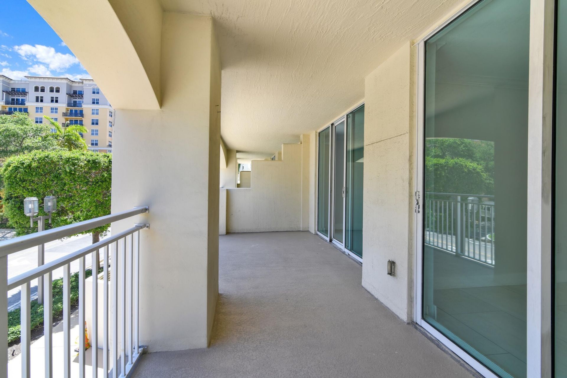 99 SE Mizner Boulevard, Unit 223, Boca Raton, FL 33432 Photo