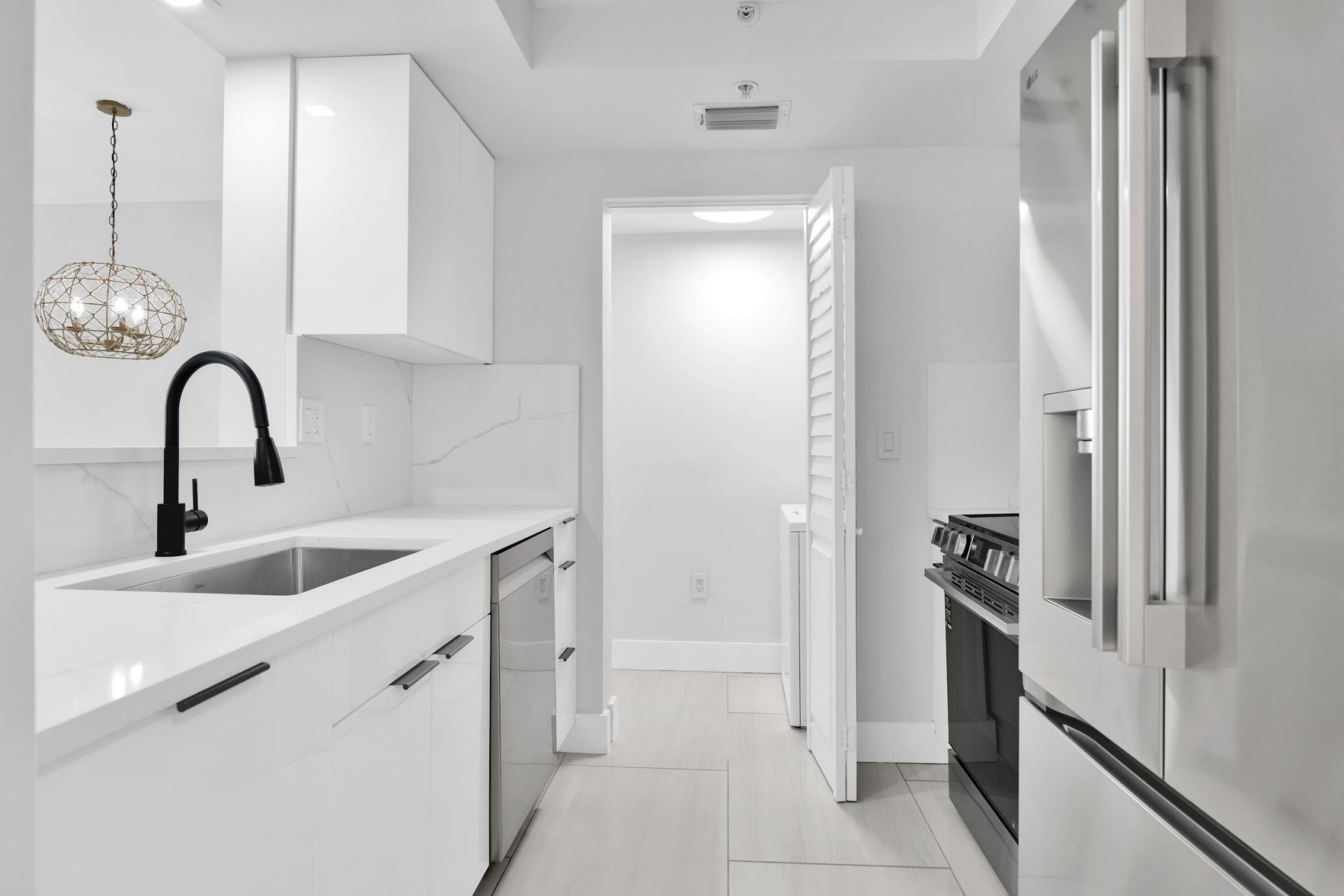 99 SE Mizner Boulevard, Unit 223, Boca Raton, FL 33432 Photo