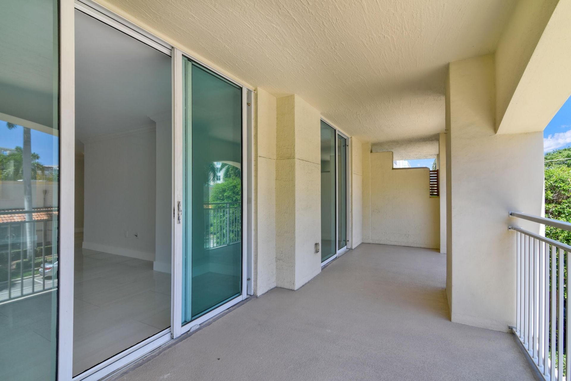 99 SE Mizner Boulevard, Unit 223, Boca Raton, FL 33432 Photo