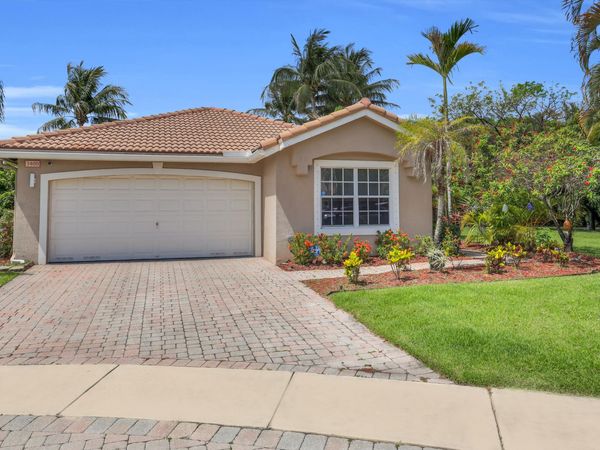 3400 Turtle Cove, Royal Palm Beach, FL 33411