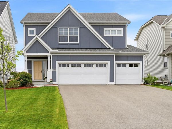 1886 Spring Creek Drive , Carver, MN 55315