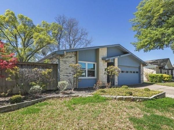 1637 Dell Oak Drive, Garland, TX 75040
