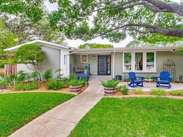 4312 Warnock Court , Fort Worth, TX 76109