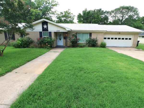 270 SE 26th St, Paris, TX 75460