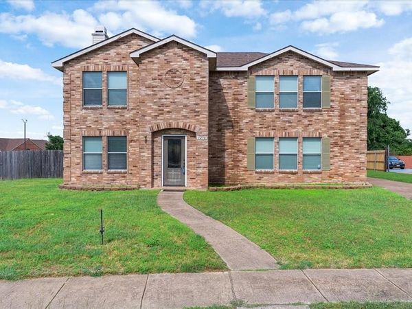 1298 Longleaf Drive, Cedar Hill, TX 75104