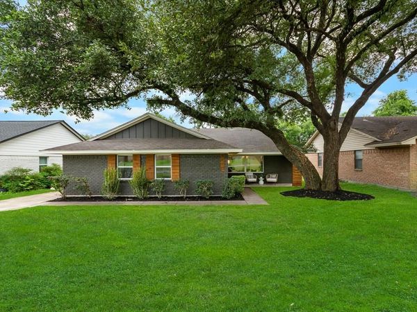 9110 Westglen Drive , Dallas, TX 75228