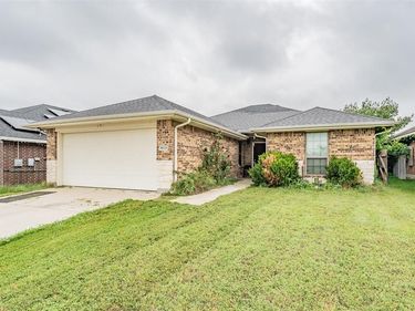 9133 Saint Barts Road, Fort Worth, TX 76123