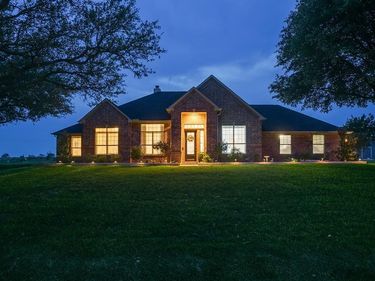 10717 Los Rios Drive, Fort Worth, TX 76179