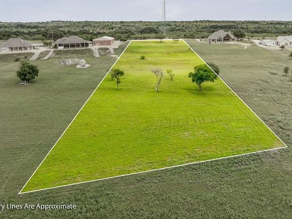 661 Comanche Lake Road , Comanche, TX 76442
