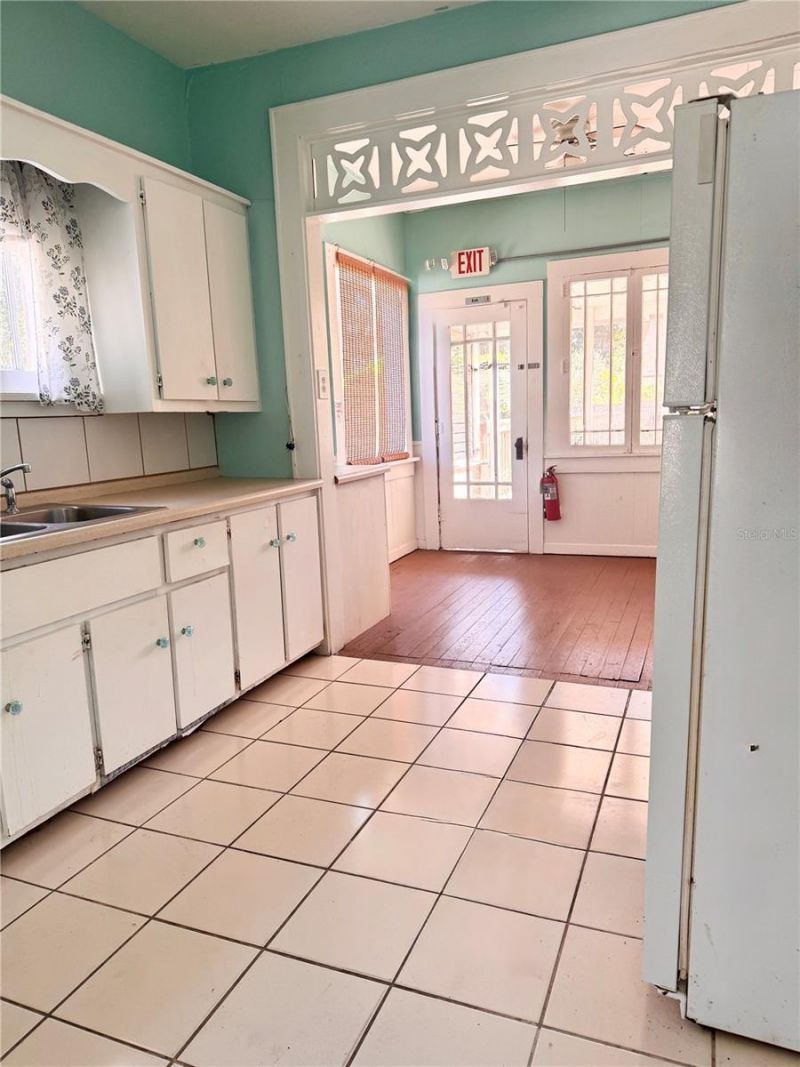 820 W Canal Street, New Smyrna Beach, FL 32168 Photo