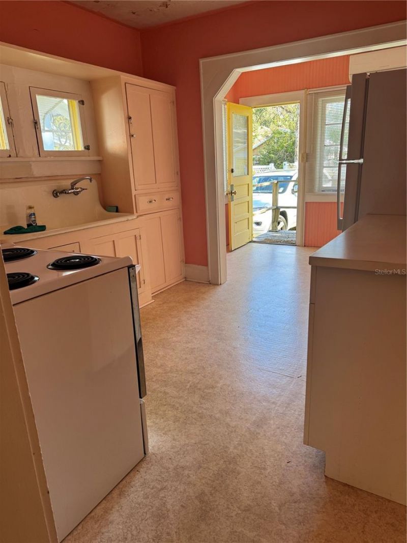 820 W Canal Street, New Smyrna Beach, FL 32168 Photo