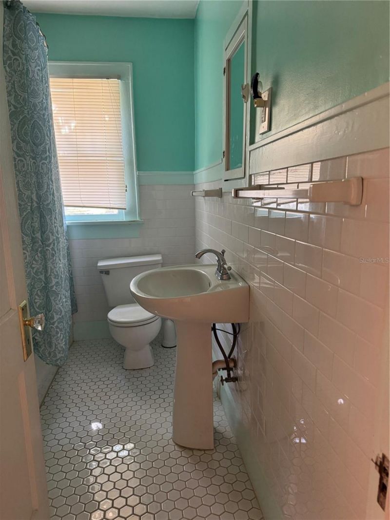 820 W Canal Street, New Smyrna Beach, FL 32168 Photo