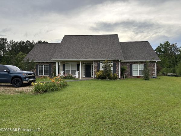 2710 W Lincoln Drive, Smithdale, MS 39664