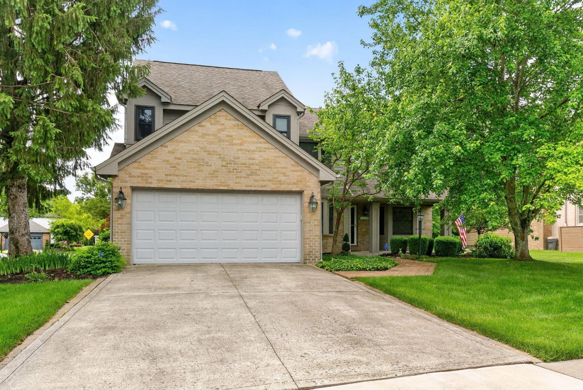 7060 Cloverdale Lane, Columbus, OH 43235 Main Photo