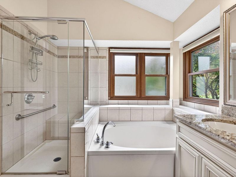 7060 Cloverdale Lane, Columbus, OH 43235 Photo 14
