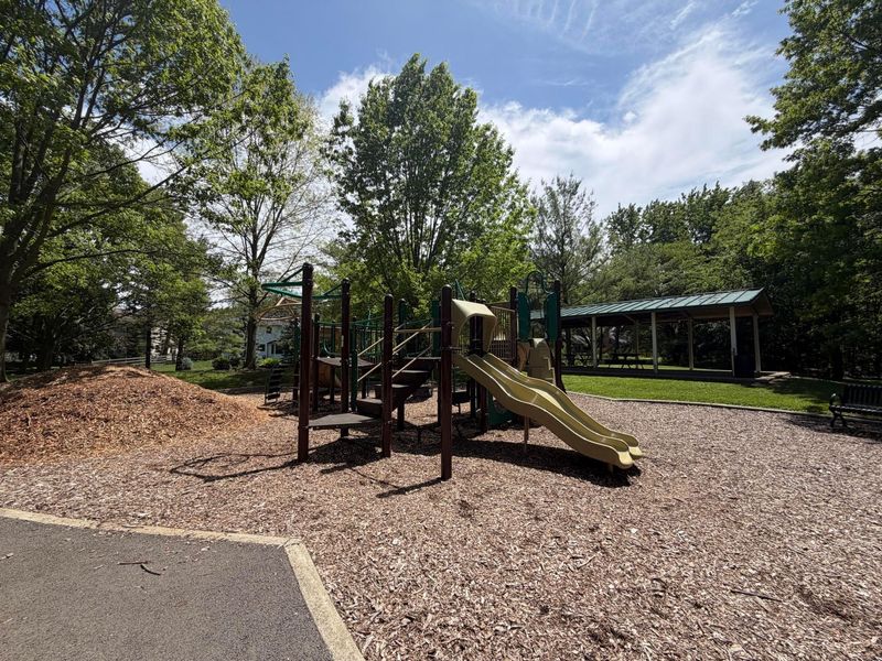7060 Cloverdale Lane, Columbus, OH 43235 Photo 21