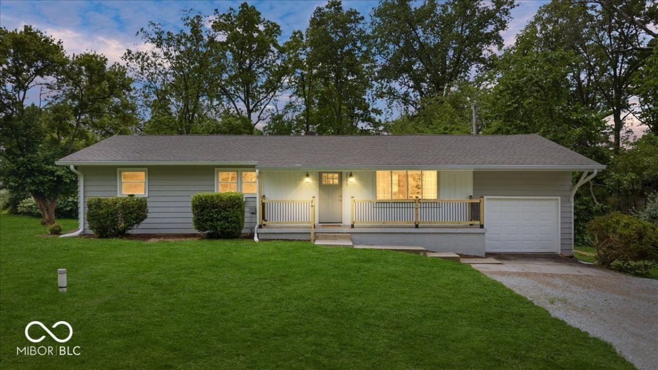 2555 W Sycamore Drive, Greenfield, IN 46140 Main Photo
