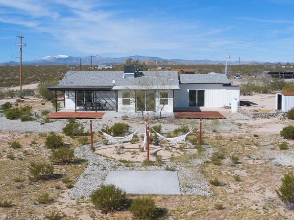 2071 Border Avenue, Joshua Tree, CA 92252