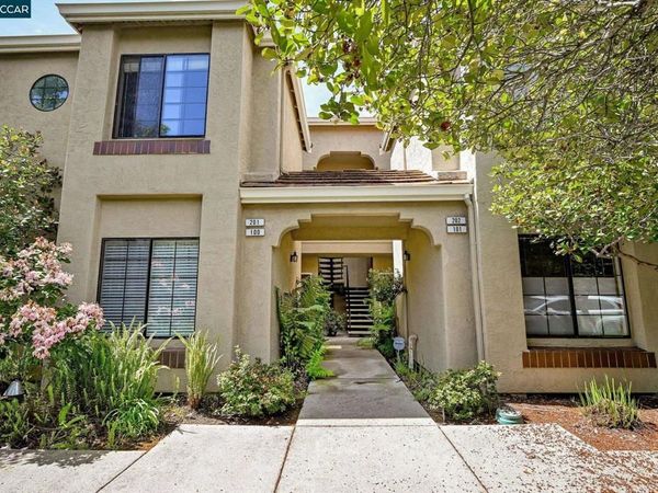 5012 Lakeview Dr, Unit 201, San Ramon, CA 94582