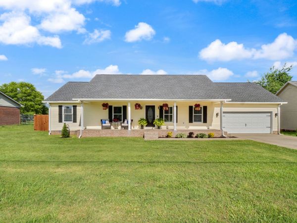 2012 Lands End Ct, Hopkinsville, KY 42240