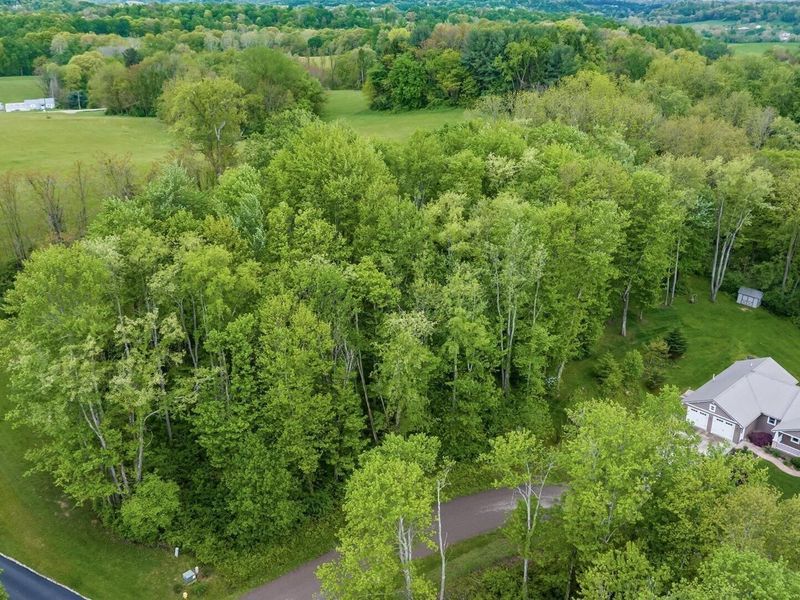 2950 Corbin Drive , Zanesville, OH 43701 Photo 2