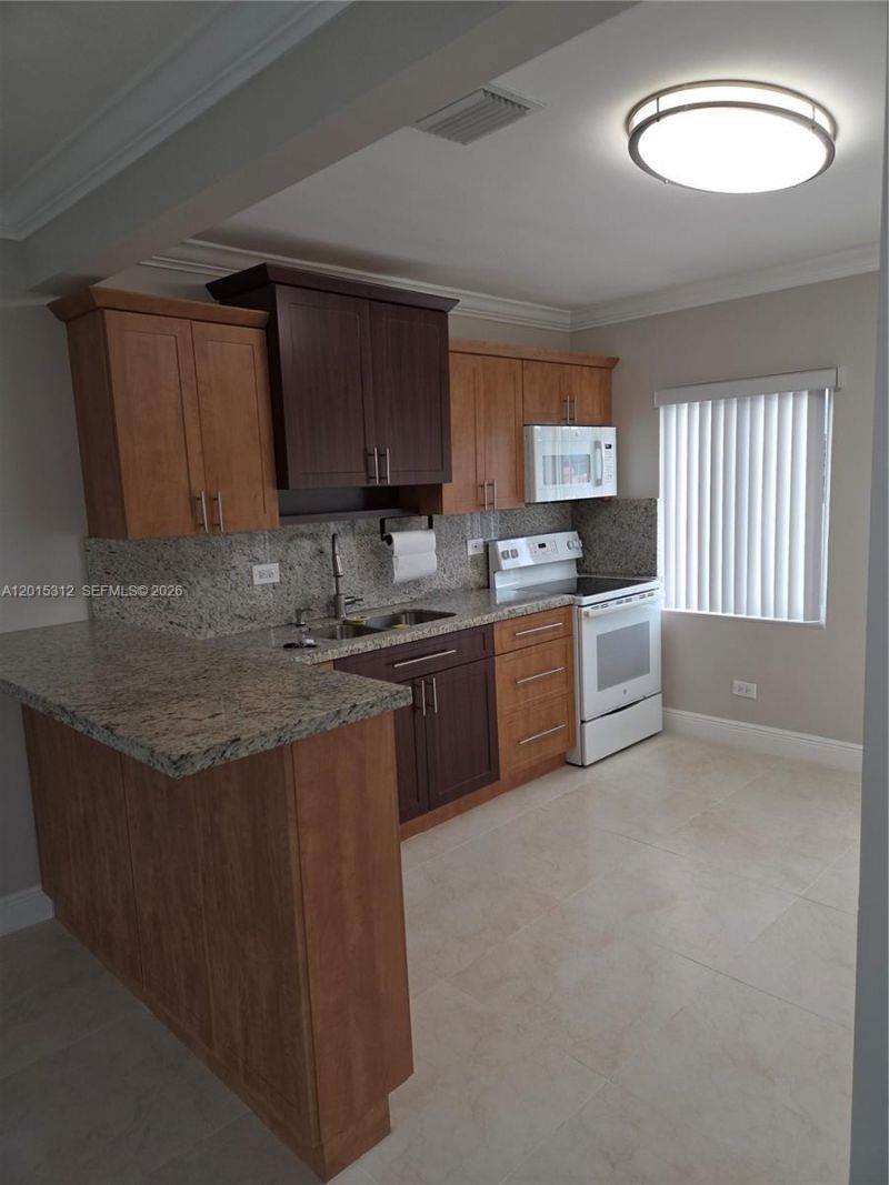 1680 E 5th Ave, Unit 1690, Hialeah, FL 33010 Photo