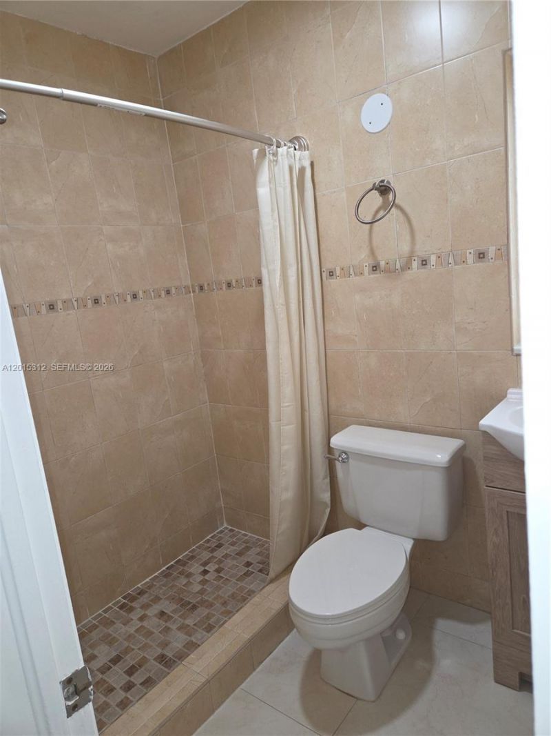 1680 E 5th Ave, Unit 1690, Hialeah, FL 33010 Photo