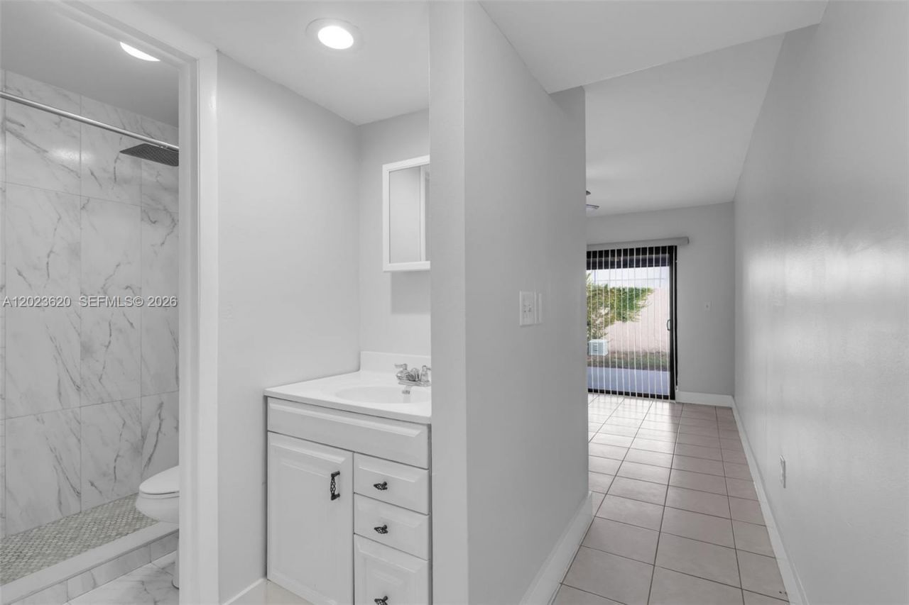 3815 SW 82nd Ave , Unit 41, Miami, FL 33155 Photo