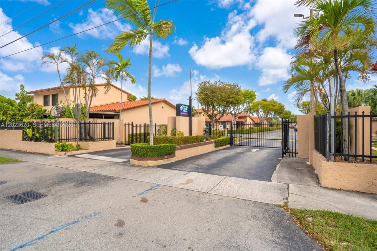 3815 SW 82nd Ave , Unit 41, Miami, FL 33155 Photo