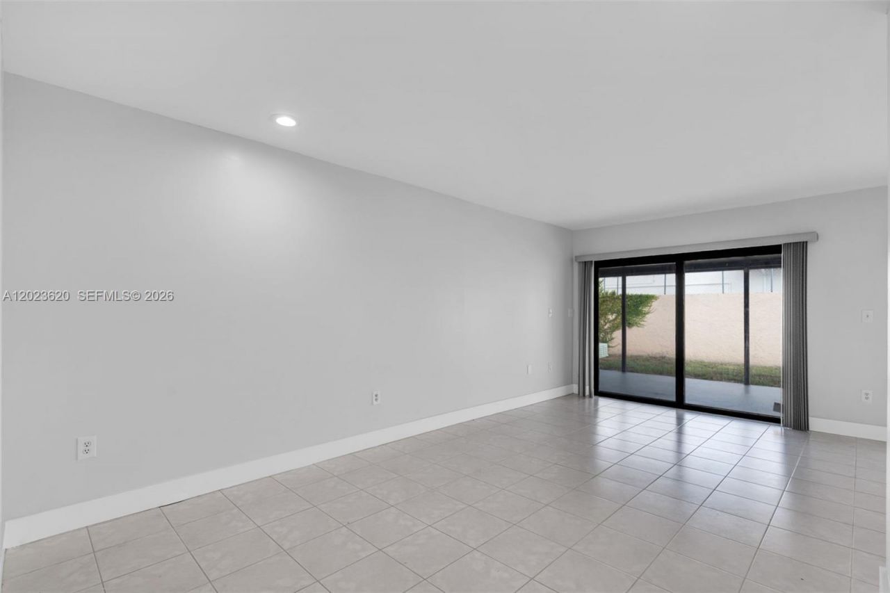 3815 SW 82nd Ave , Unit 41, Miami, FL 33155 Photo
