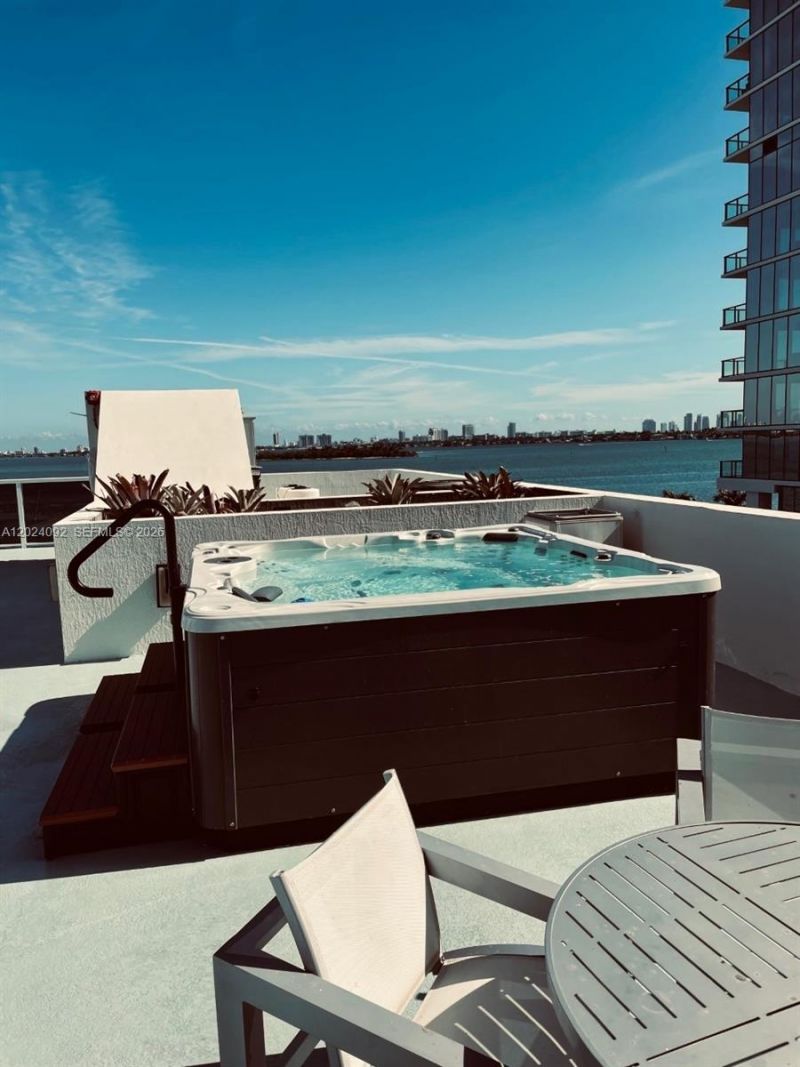 601 NE 23rd St , Unit 804, Miami, FL 33137 Photo