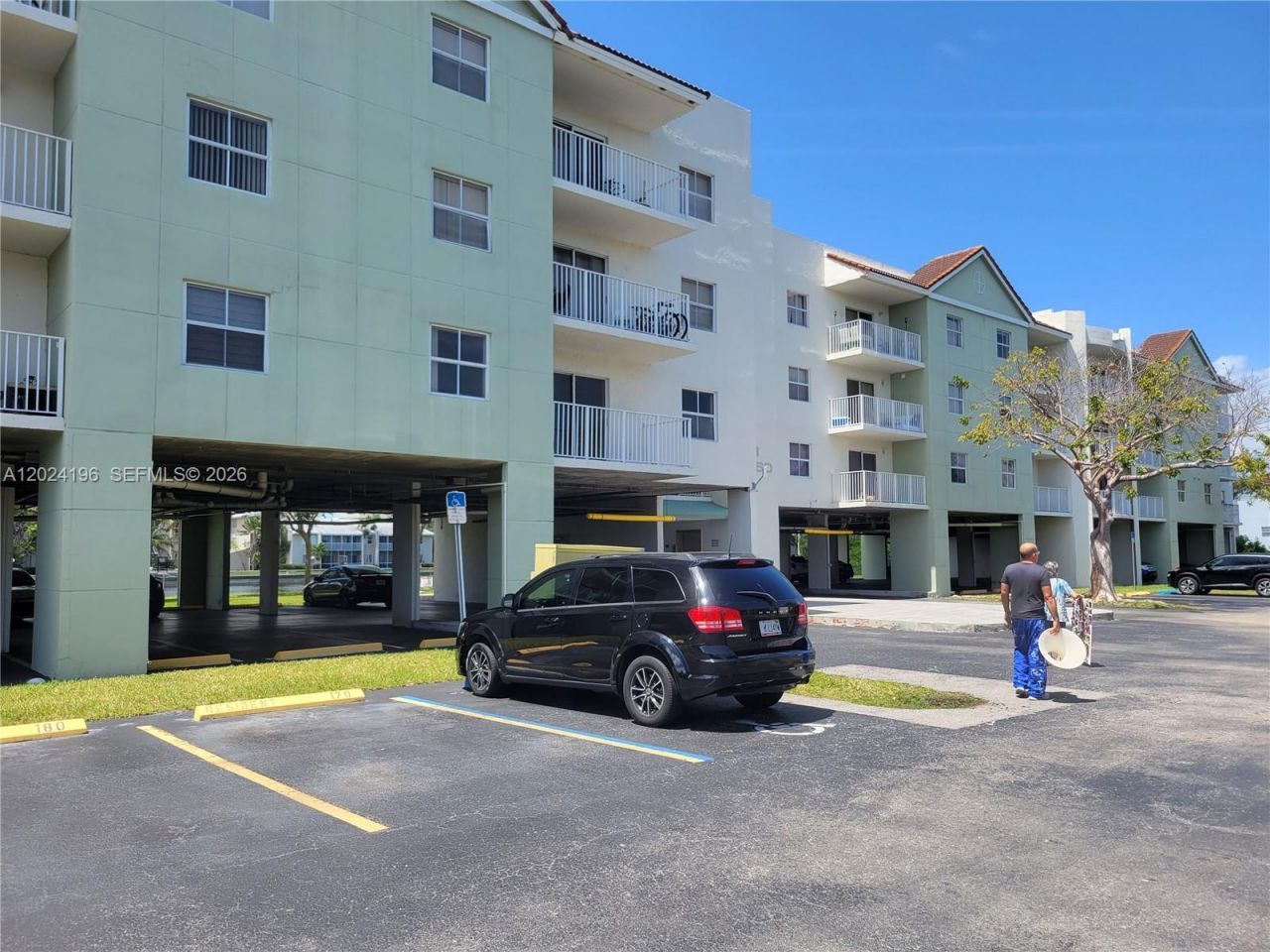 8260 SW 210th St, Unit 319, Cutler Bay, FL 33189 Photo