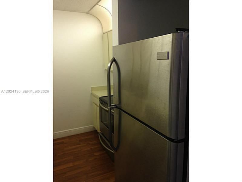 8260 SW 210th St, Unit 319, Cutler Bay, FL 33189 Photo