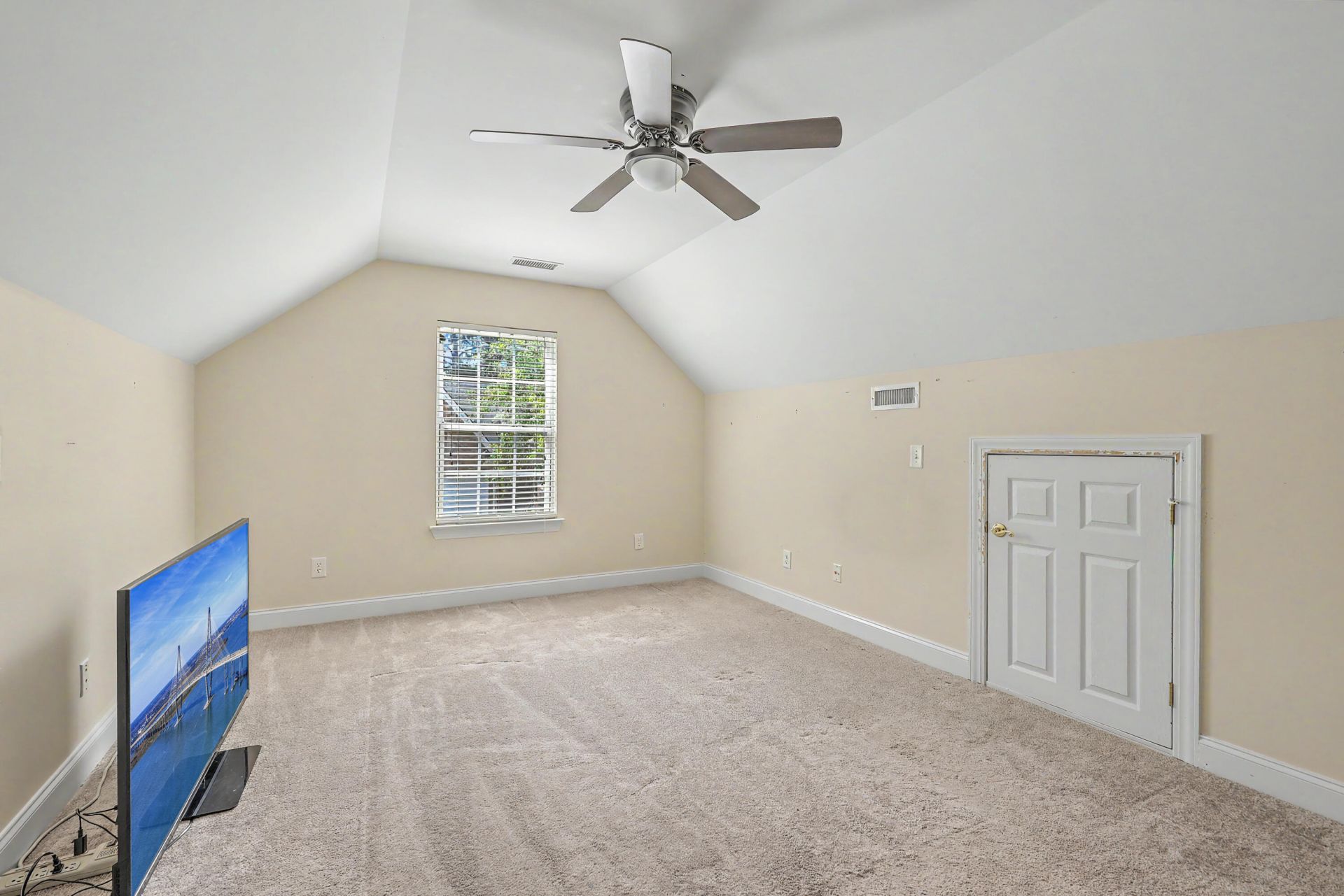 101 Horse Shoe Bay Court Photo 31