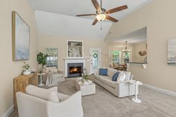 101 Horse Shoe Bay Court photo 4