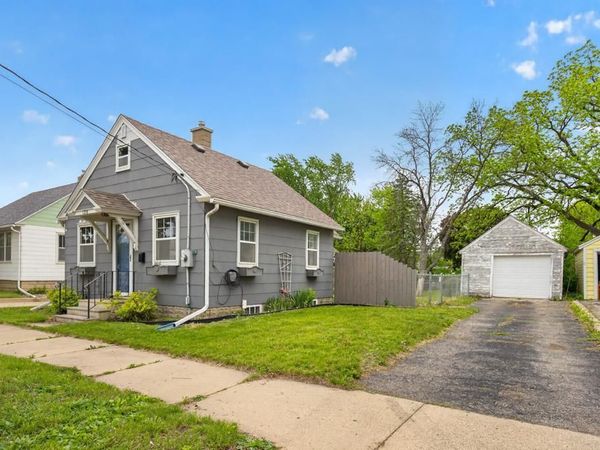 1216 9th Avenue SE, Rochester, MN 55904