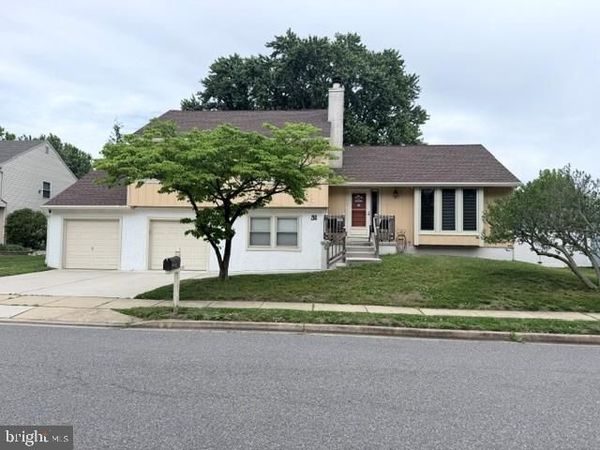31 GARDENIA DRIVE, MOUNT LAUREL, NJ 08054