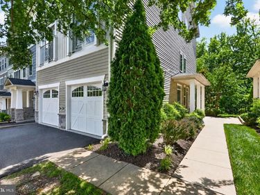 1581 RENATE DRIVE, WOODBRIDGE, VA 22192