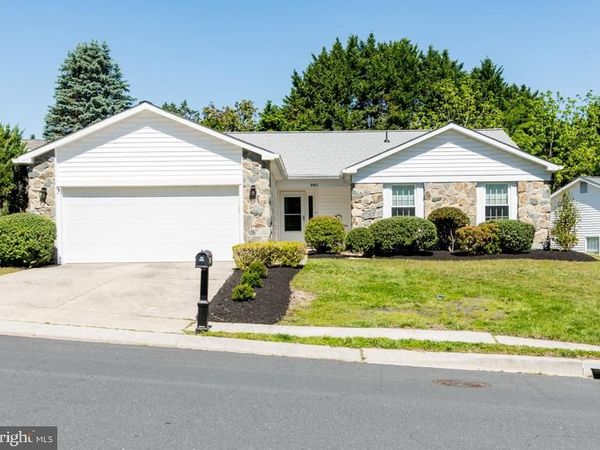 860 BOATSWAIN WAY, ANNAPOLIS, MD 21401