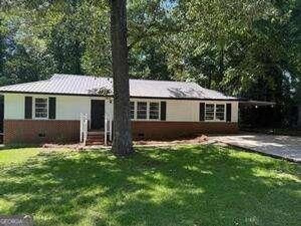 105 Dogwood Drive , LaGrange, GA 30241