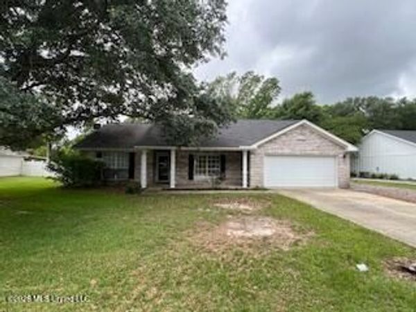 11121 Bayview Lane, Biloxi, MS 39532