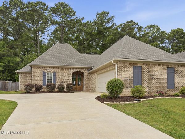 207 Magnolia Place Cove, Brandon, MS 39047