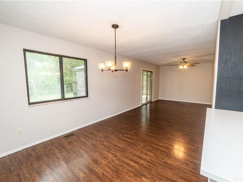 683 W Alkaline Springs Road, Vandalia, OH 45377 Photo 11