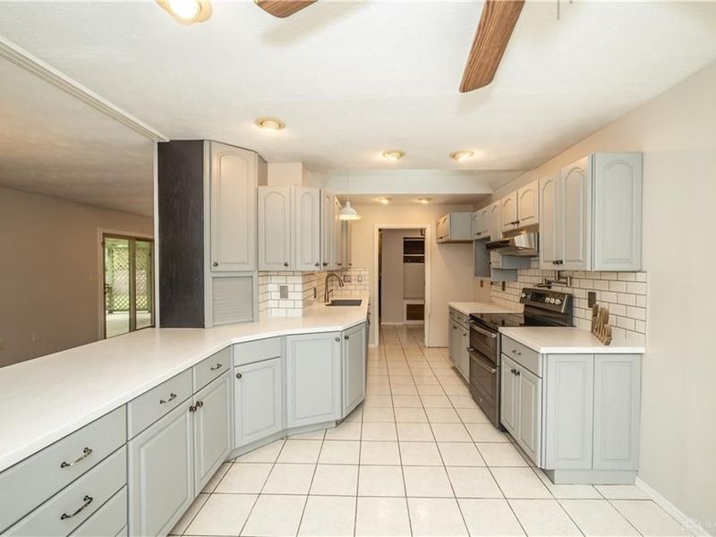 683 W Alkaline Springs Road, Vandalia, OH 45377 Photo 13