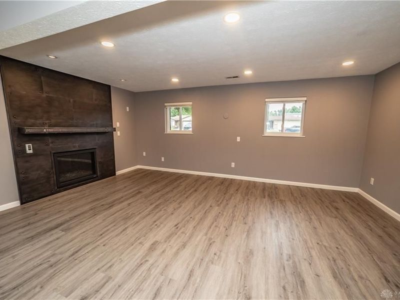 683 W Alkaline Springs Road, Vandalia, OH 45377 Photo 18