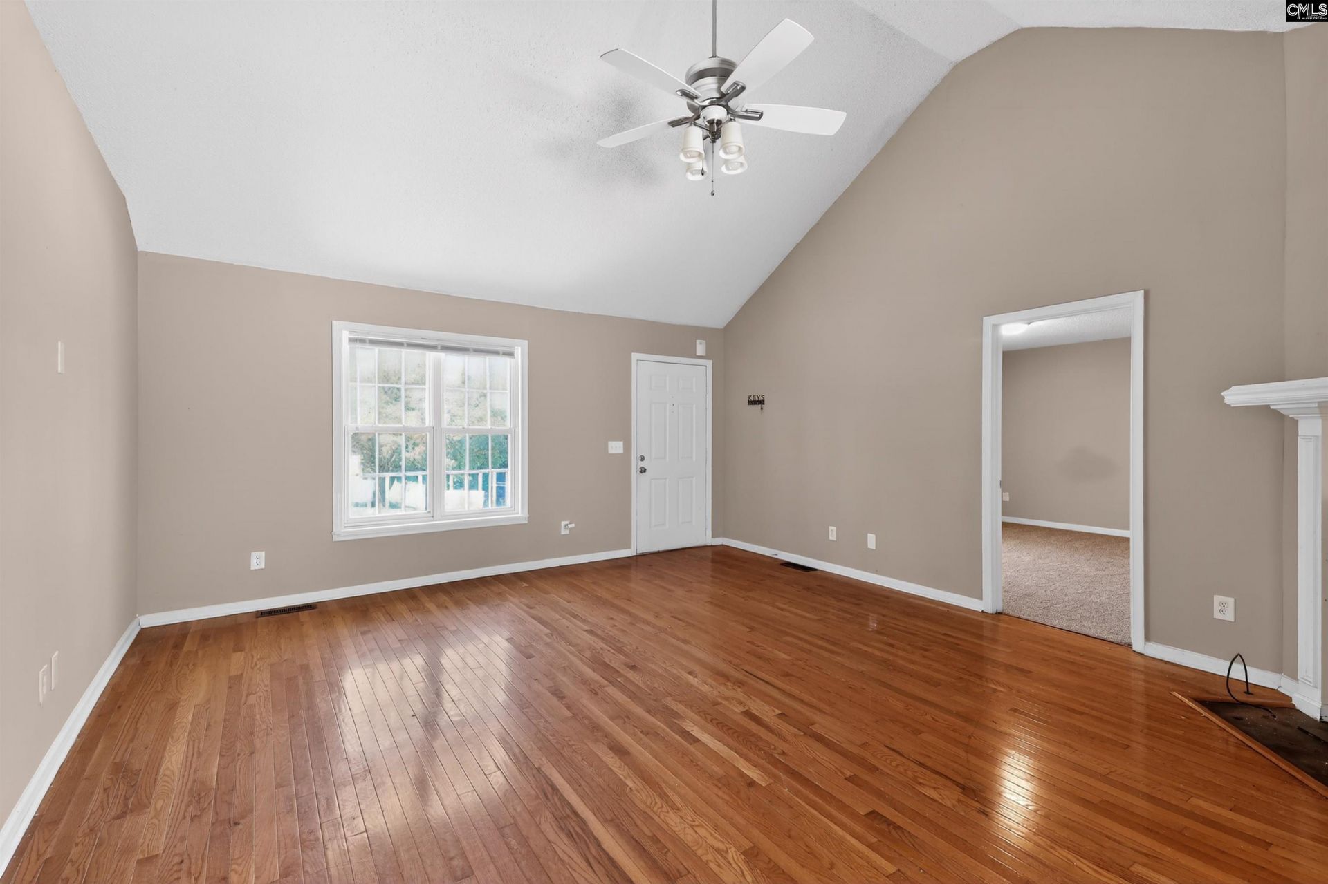 306 Charleswood Drive  Photo 10