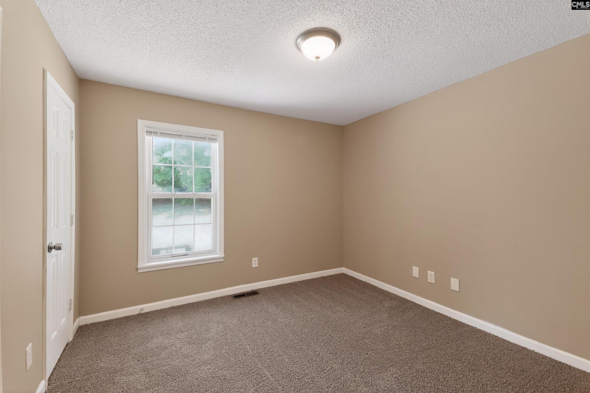 306 Charleswood Drive  Photo 14