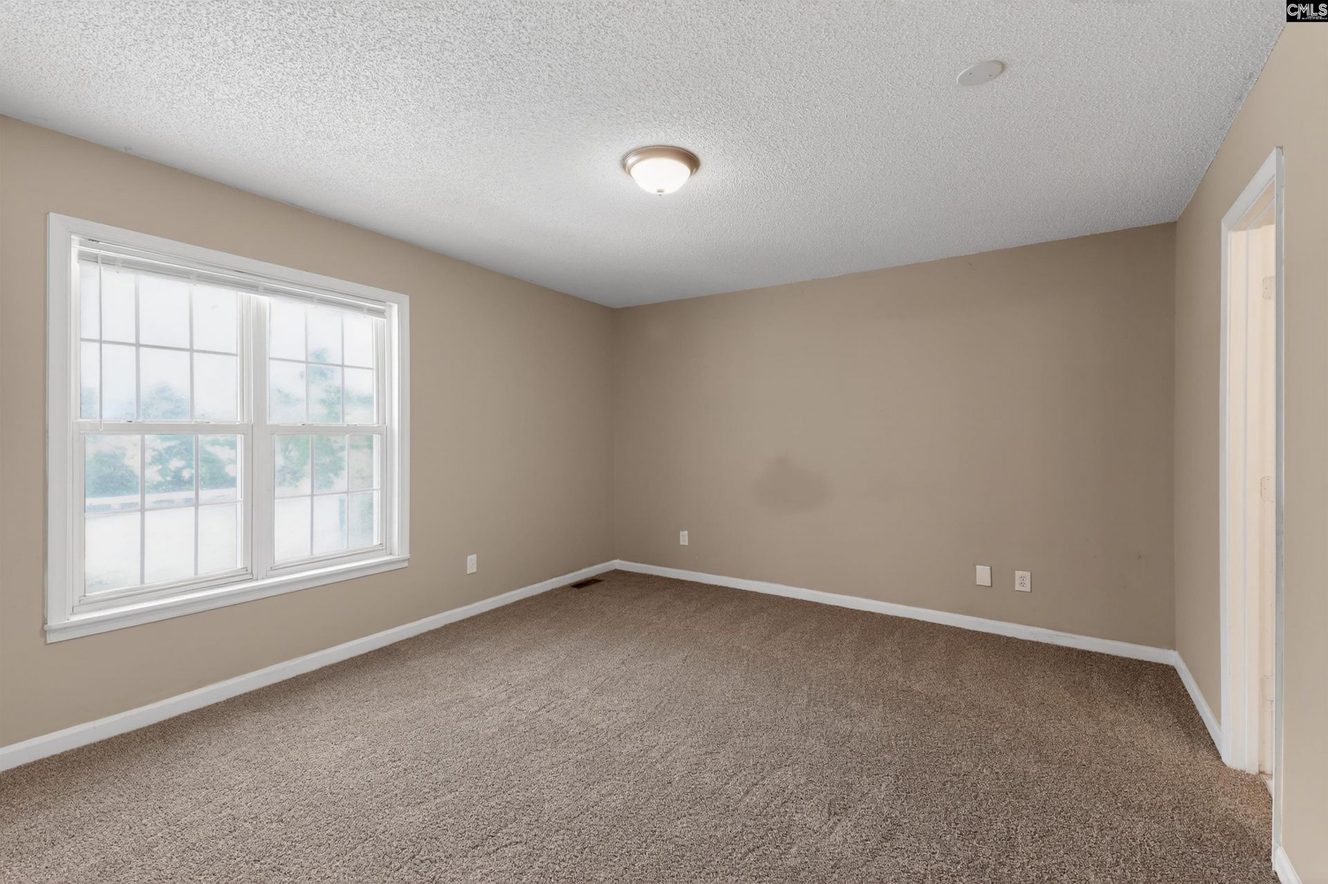 306 Charleswood Drive  Photo 15