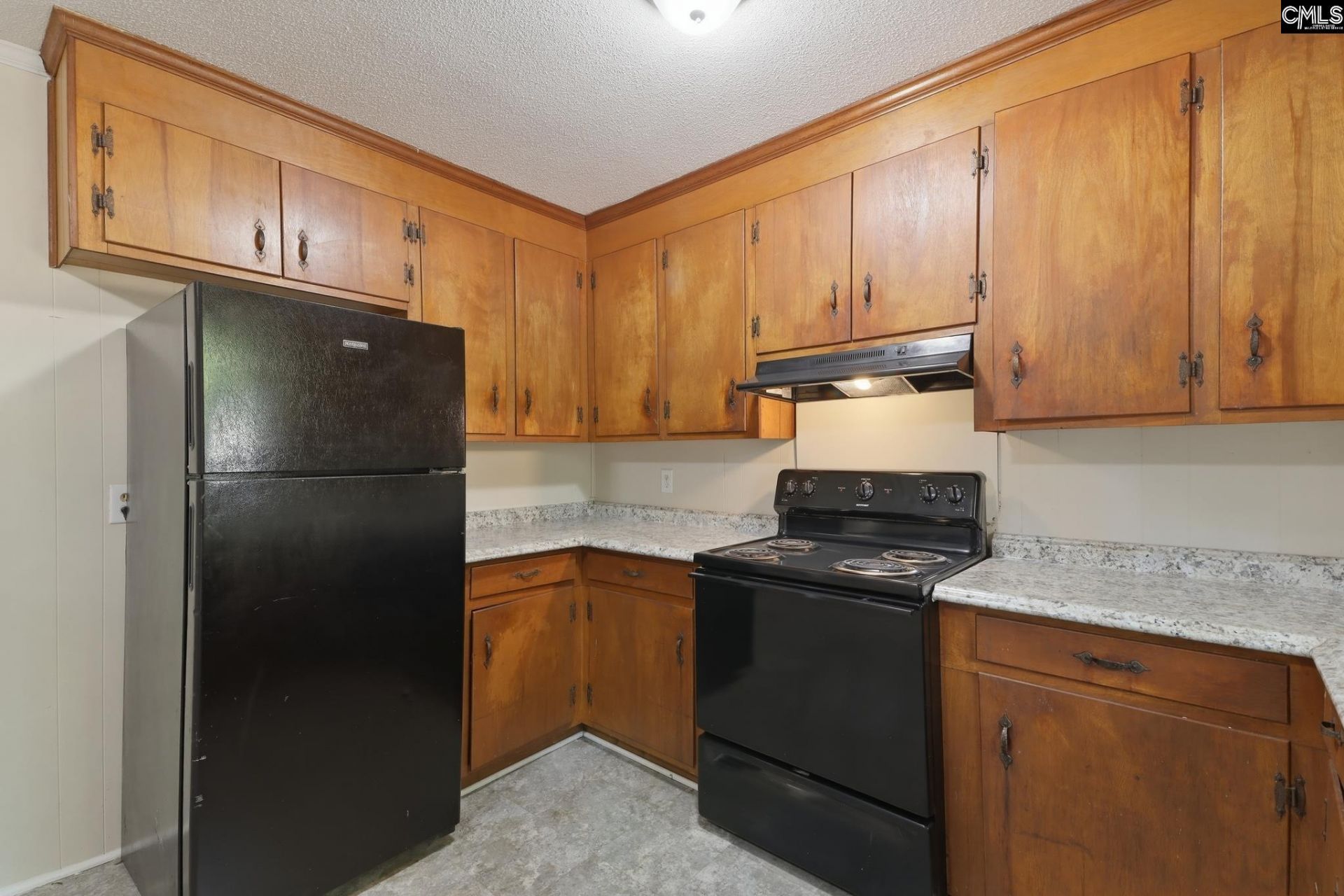 306 Charleswood Drive  Photo 16
